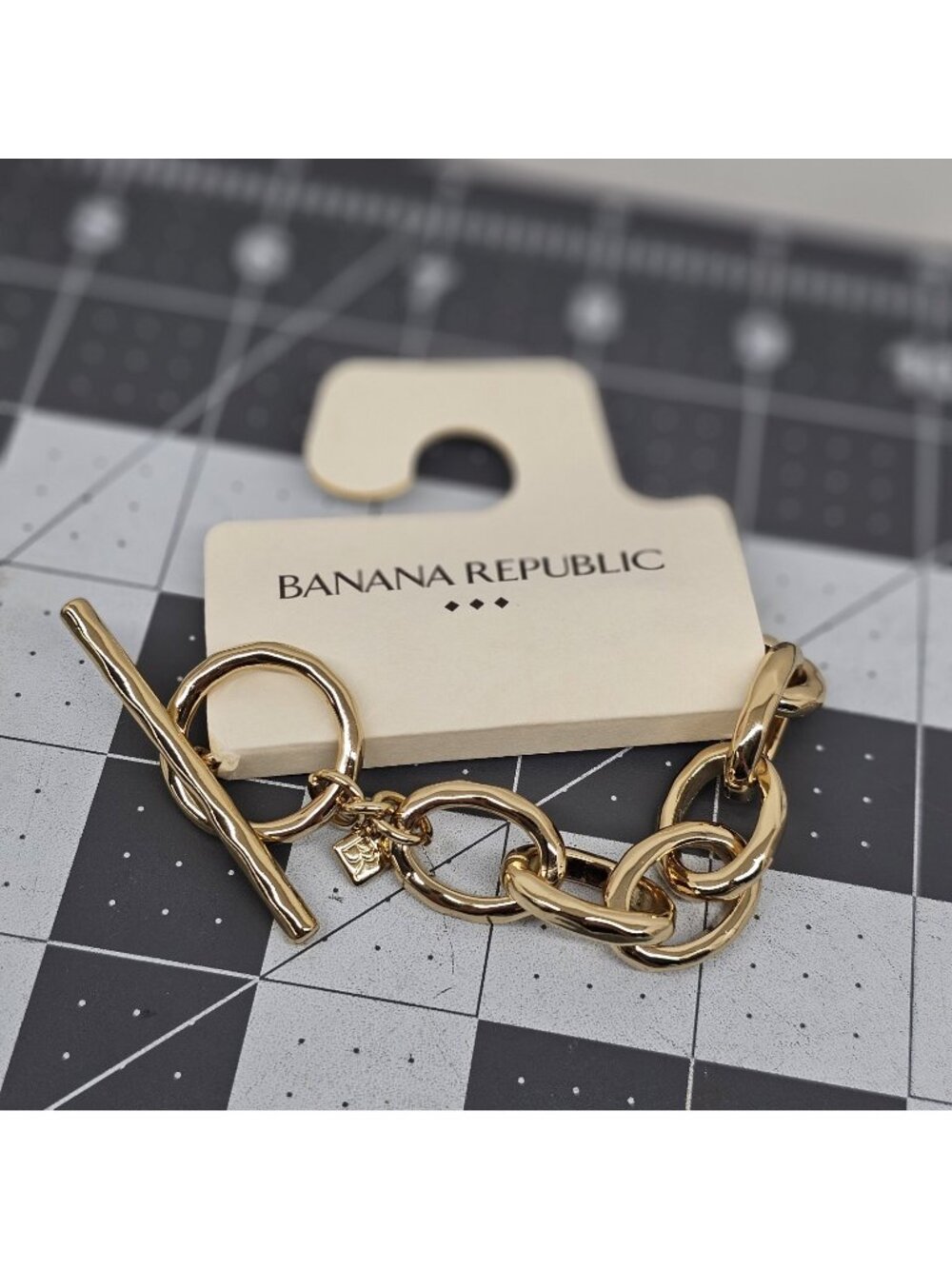 NWT Banana Republic Factory Gold Toggle Chain Link Bracelet Heavy Chunky 7.5